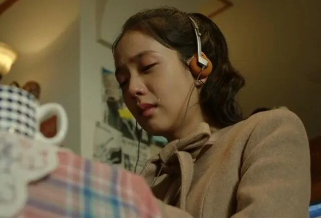 Jisoo como Young Ro en Snowdrop, episodio 16. Foto: captura JTBC