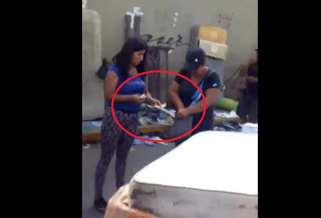 La Victoria: Detienen a mujeres por cobrar cupos a ambulantes en avenida Aviación [VIDEO]