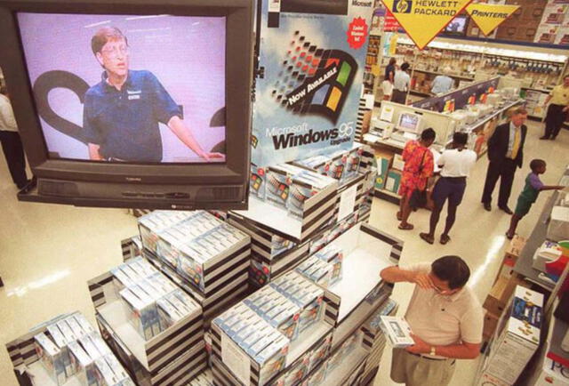 ¿Cuál fue el primer lanzamiento que hizo acampar a la gente fuera de la tienda?