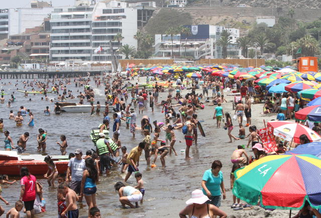 La playa del Cono Norte recibe a miles de visitantes durante verano. Crédito: La República