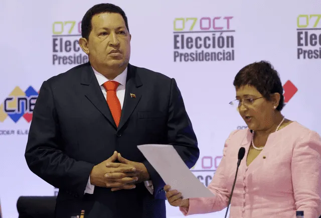 Tibisay Lucena proclamó a Hugo Chávez, nuevamente, como ganador indiscutible de la Presidencia de Venezuela el 7 de octubre de 2012. Foto: Ariana Cubillos/SIC Noticias.