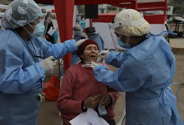  Cada prueba de biología molecular le cuesta al Estado US$13 y US$27. Foto: Difusión.   