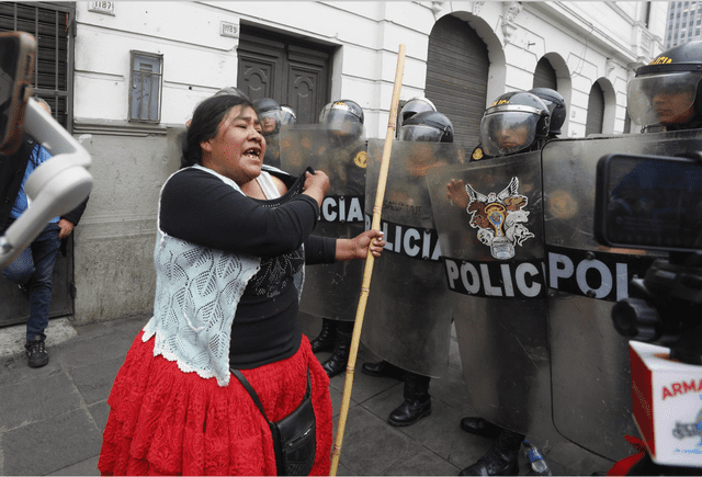 Durante las protestas sociales, distintos sectores denunciaron que miembros del orden realizaron daÃ±os a los manifestantes. Foto: La RepÃºblica.   