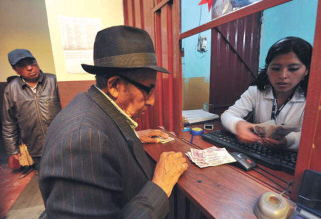 Bolivia: gobierno de Evo Morales aumentó las pensiones