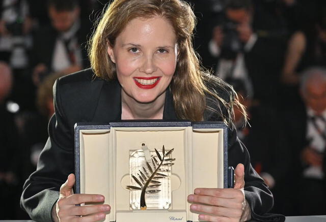  Justine Triet ganó la Palma de Oro en Cannes por 'Anatomía de una caída'. Foto: Cannes   