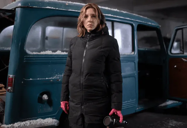 Carla Paterson da vida a Elena. Foto: Netflix.   