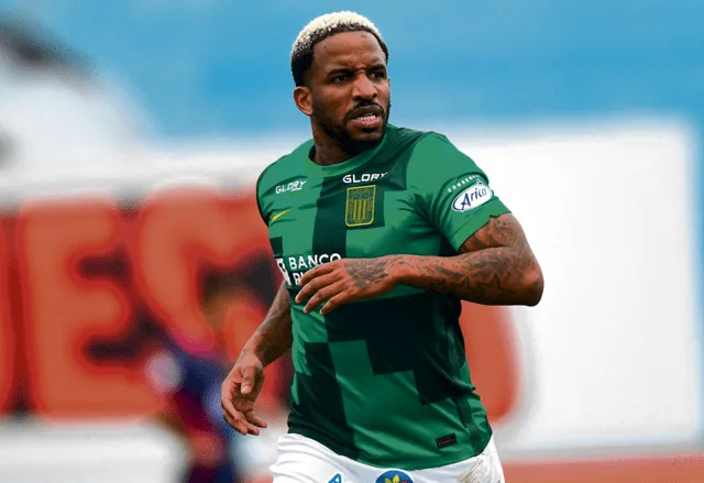 Farfán buscará el bicampeonato con Alianza Lima. Foto: Liga 1