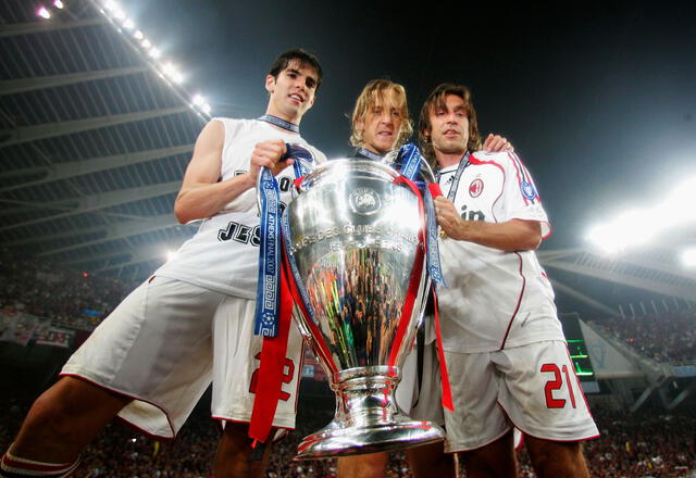 Andrea Pirlo ganó su primera Champions League ganando la final de la temporada 2002/2003 frente a la Juventus. Foto: Difusión.