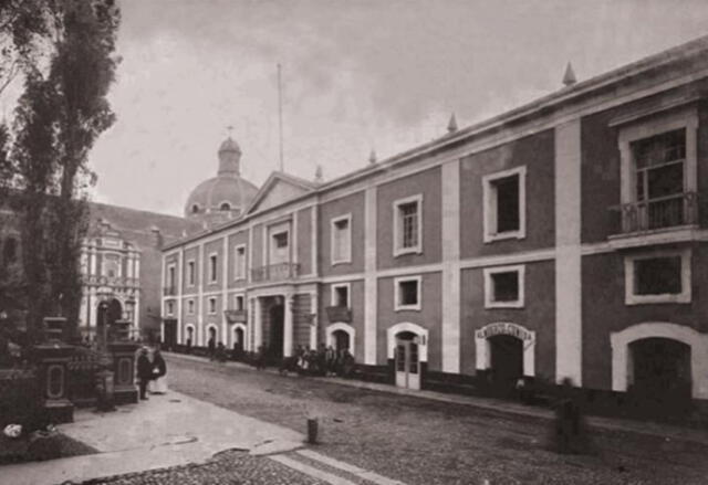 Una de las primeras fotos de la Facultad de Medicina de San Fernando. Foto: UNMSM   