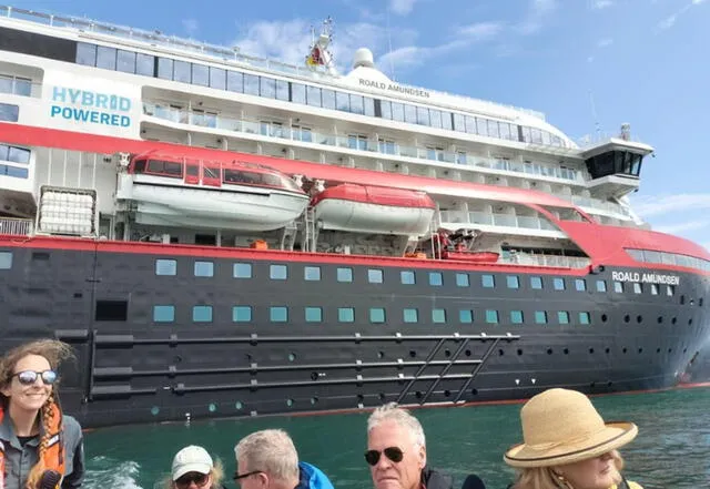  Turistas llegando al puerto en Máncora. Foto: Andina.<br><br>    