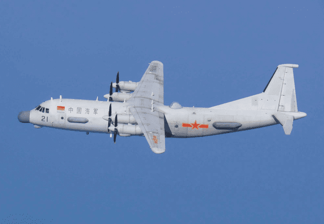  El avión Y-9 fue visto sobrevolando las Islas Danjo, según el Ministerio de Defensa de Japón. Foto: EurAsian Times   