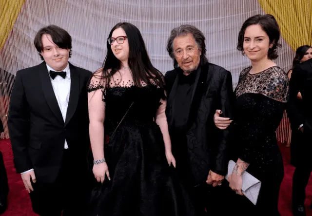 Al Pacino y sus tres hijos. Foto: ¡Hola! 