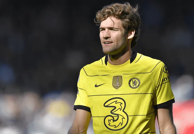 Marcos Alonso sería el marcador izquierdo ante Real Madrid. Foto: EFE