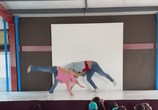 El dueto, que interpretó la escena de '¿Y dónde están las rubias?', se robó los corazones de las redes sociales. El dueto, que interpretó la escena de '¿Y dónde están las rubias?', se robó los corazones de las redes sociales.