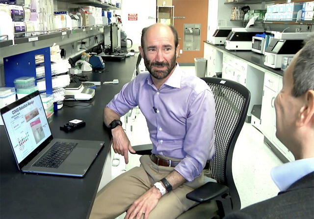  Michael Snyder es el autor principal de esta investigación que fue publicada en la revista científica Nature. Foto: Stanford Healthcare Innovation Lab    