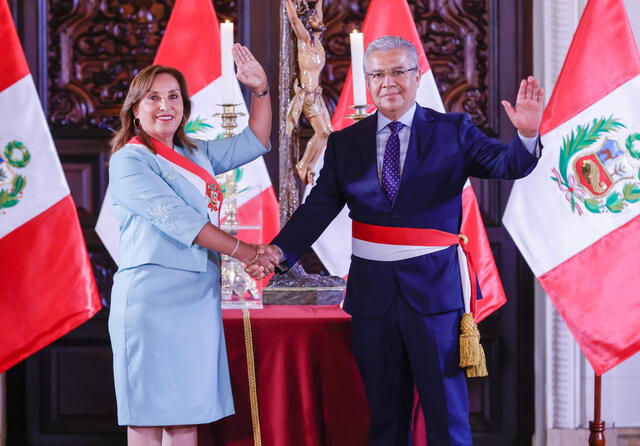 Es muy probable que la presidencia Boluarte y el ministro Astudillo hayan decido la modalidad de adquisición directa pasando encima de la ACFFAA. Foto: Presidencia del Perú Es muy probable que la presidencia Boluarte y el ministro Astudillo hayan decido la modalidad de adquisición directa pasando encima de la ACFFAA. Foto: Presidencia del Perú