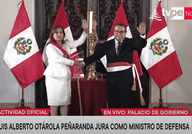 Luis Alberto Otárola Peñaranda es el nuevo ministro de Defensa