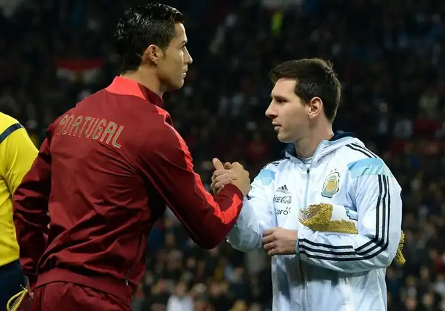  Lionel Messi y Cristiano Ronaldo se encuentran entre los máximos goleadores de la historia del fútbol. Foto: AFP 