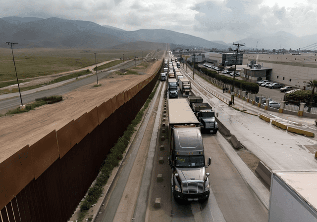 La frontera entre México y Estados Unidos, es una de las más transitadas, porque muchas personas quieren llegar al país norteamericano. Foto: Freepik   