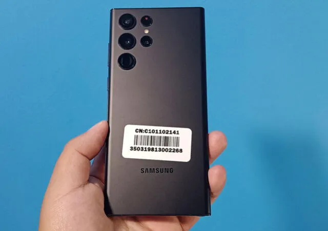 Parte trasera del Samsung Galaxy S22 Ultra