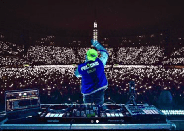 DJ Peligro en el Estadio Nacional. Foto: Instagram