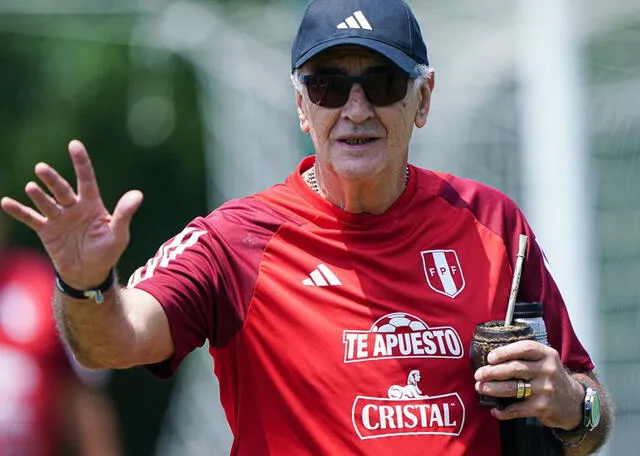 Fossati dirigirá a Perú en su segunda Copa América. Foto: FPF   