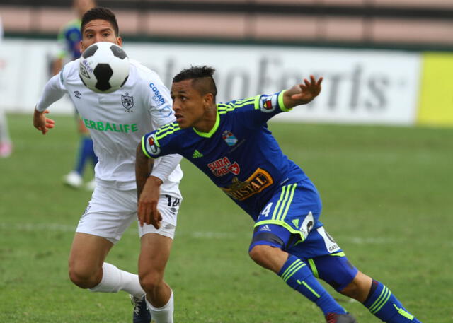 Yoshimar Yotún jugó hasta finales del 2014 con Sporting Cristal. Posteriormente, estuvo en Suecia, México y Estados Unidos. Foto: Líbero