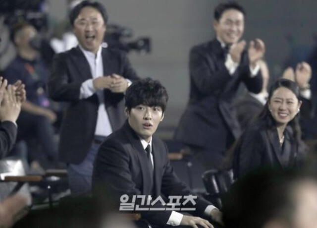 La reacción de Kang Ha Neul. Foto: Ilgan Sports