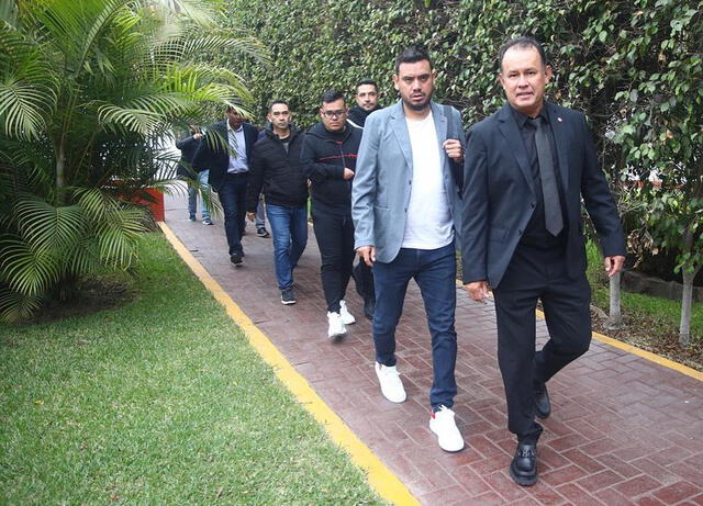 Jaime Serna es actual asistente técnico de Juan Reynoso en la selección peruana. Foto: FPF