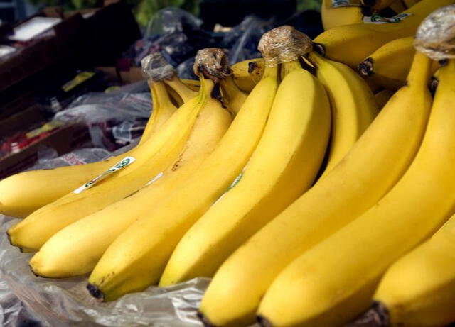 Los plátanos tienen alto contenido en potasio. Foto: Amanda Mills / USCDCP   