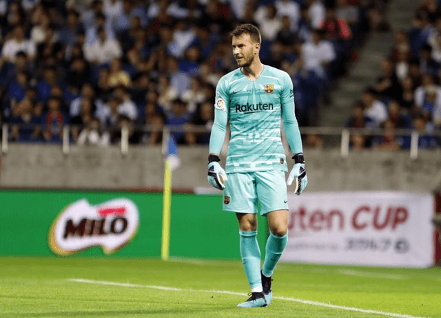 Neto no juega de titular en el Barcelona. Foto: difusión