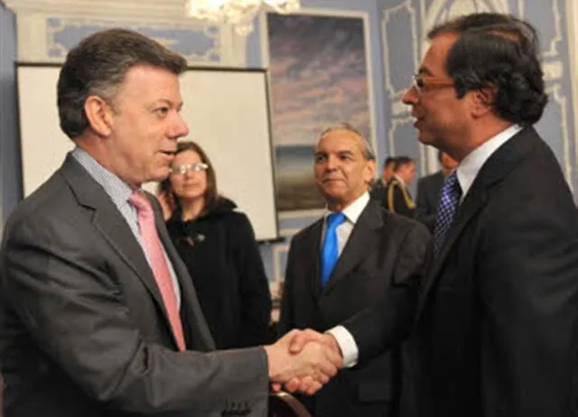 El exmandatario colombiano aseguró que vigilará que Petro cumpla con los acuerdos de paz, establecidos en su gobierno. Foto: El País    