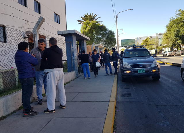 Cuerpos de los fallecidos en la morgue. Foto: Wilder Pari/La República   