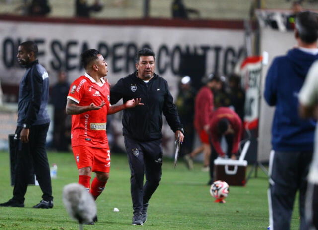  Christian Cueva salió reemplazado a los 76' del duelo. Foto: Luis Jiménez/GLR   