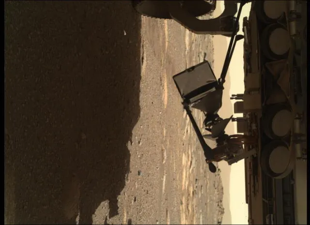 La NASA, por intermedio del rover Perseverance, adquirió esta imagen con una cámara apostada en una torreta del robot. Foto: NASA / JPL-Caltech
