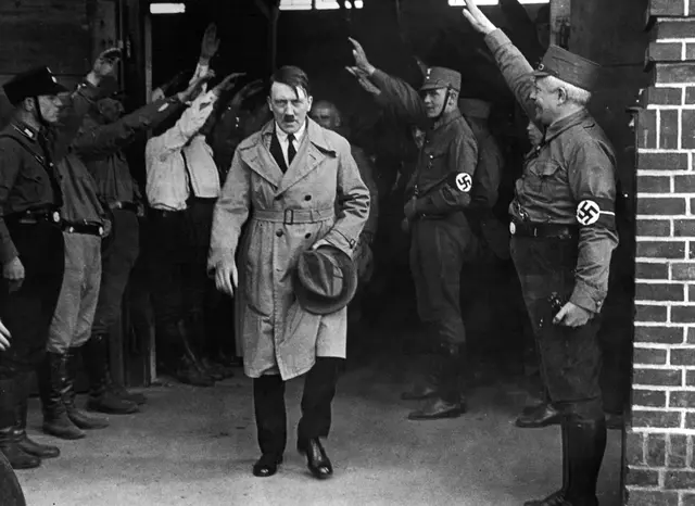 ¿Quién fue Eduard Bloch, el único judío que Hitler salvó, le hizo regalos y le permitió escapar?