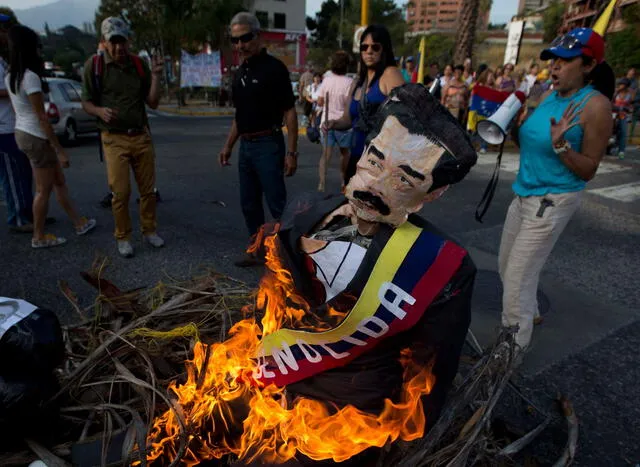  Personajes políticos son más escogidos para esta festividad. Foto: Hora 724  