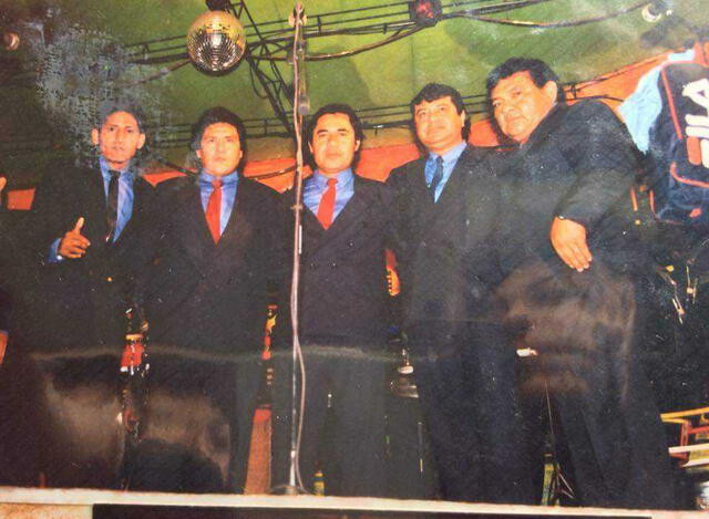 Cuando 'Orejas' se unió a la filas de Armonía 10, recibió el apoyo de las legendarias voces de la cumbia. Foto: archivo de Carlos Soraluz