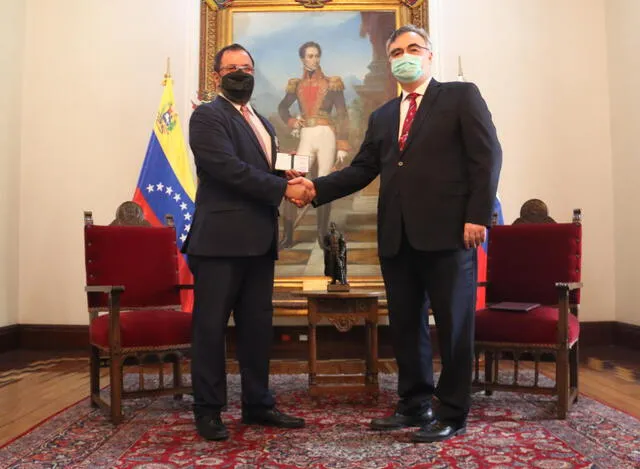¿Quién es Yvan Gil, el nuevo canciller de Venezuela que designó Maduro?