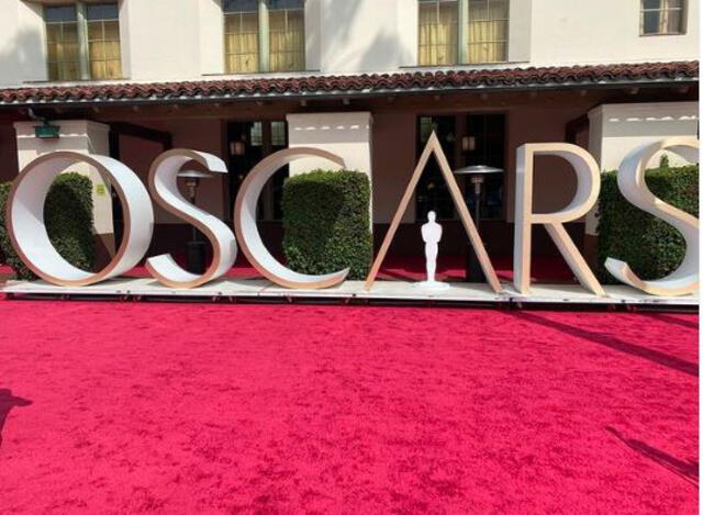 Primera imagen de la alfombra roja de los Oscar 2021.