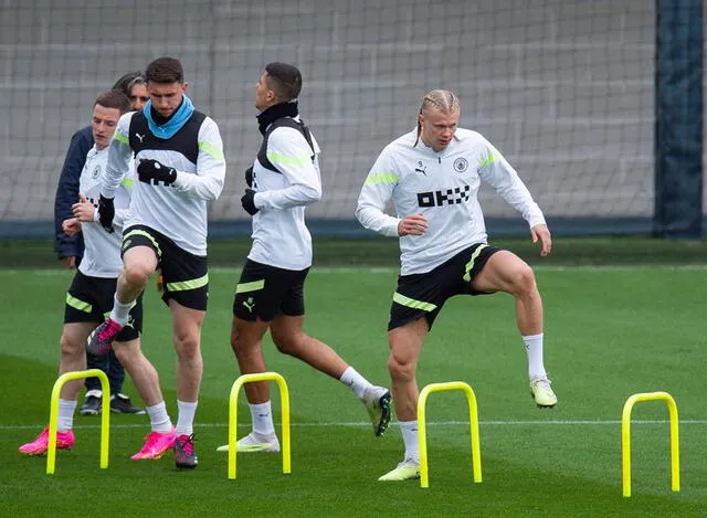  Entrenamiento de Manchester City para el partido de ida contra Bayern Múnich por Champions League. Foto: difusión   