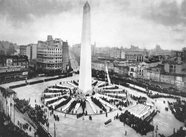 ¿Cuánto mide el obelisco de Buenos Aires y cuál es su historia?