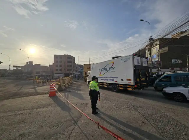 A pesar de la inminente apertura, se reportaron múltiples problemas de tránsito desde el comienzo del proyecto. Foto: Elvis Cairo/La República.   