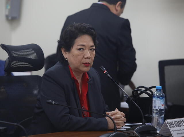 Suzie Sato en la Comisión de Fiscalización. Foto: La República.   