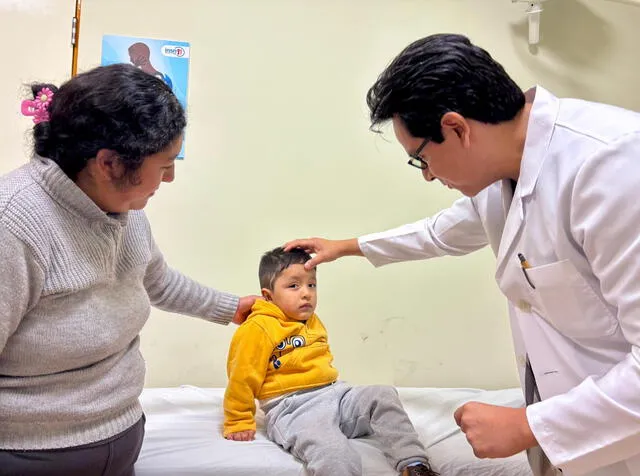 Tras la intervención quirúrgica, el menor se encuentra en recuperación. Foto: Difusión   