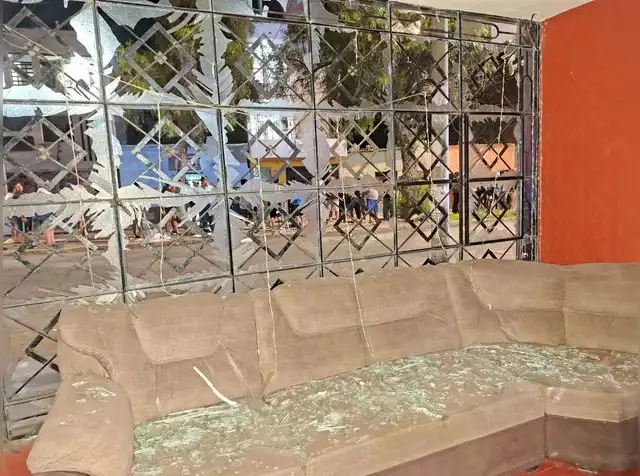 Policía investiga nuevo atentado que afectó multiples viviendas. Foto: Municipalidad Provincial de Trujillo.   