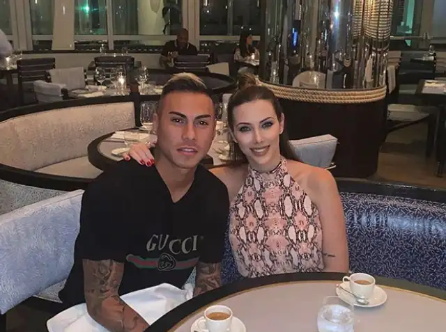 Eduardo Vargas: bella pareja del futbolista gritará goles de Chile ante Perú