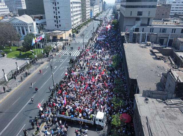 El nuevo paro buscará interrumpir el Foro APEC si no se atienden las demandas ciudadanas y se brinda mayor seguridad a los transportistas, quienes enfrentan extorsiones y violencia. Foto: LR   