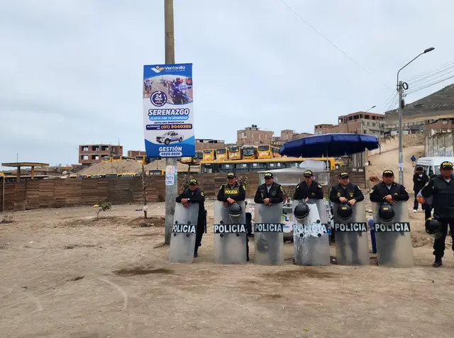 Empresas de transporte público suspenden operaciones en Ventanilla. Foto: Mabel Alva/LR   