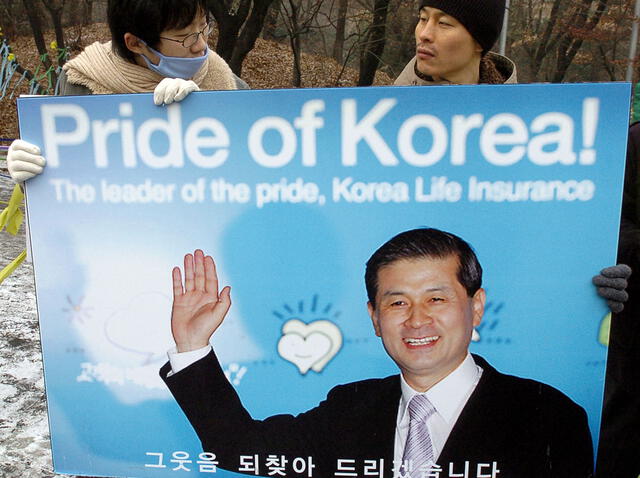 Hwang Woo Suk, también llamado "el apostól surcoreano de la clonación", fue considerado un ícono por el país asiático. Foto: AFP
